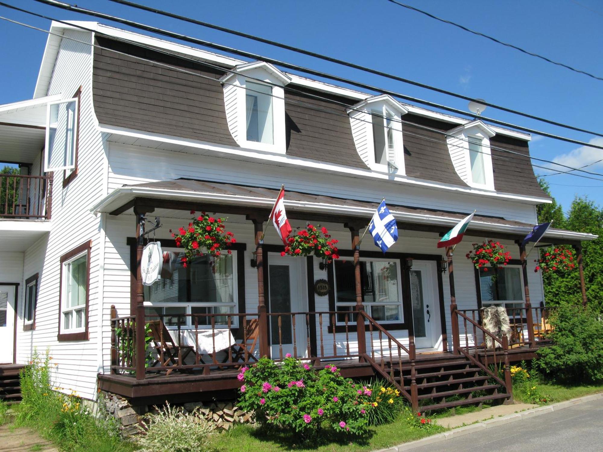 Gite Aux Traditions Saint-Jean-des Piles Bagian luar foto